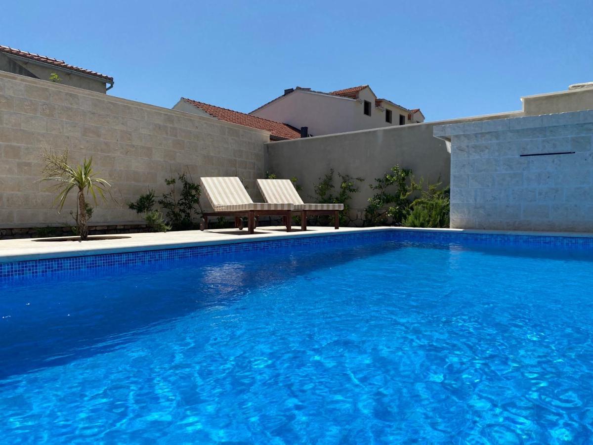 Villa Mediterra Garden & Pool Bol Luaran gambar