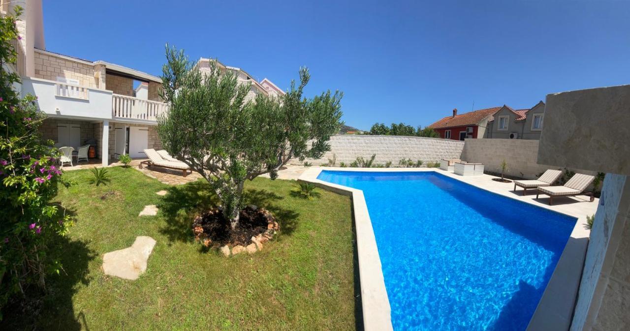 Villa Mediterra Garden & Pool Bol Luaran gambar